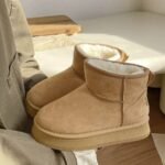 Thick-Soled Height-Increasing Snow Boots for Women, Waterproof and Non-Slip Short Boots, 2025 New Winter Style, Fleece-Lined, Thickened, Warm, Bread-Style Cotton Shoes
