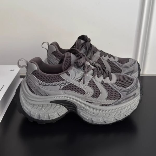 Thick-Soled Dad Shoes for Women, 2026 Spring New Style, Height-Increasing, Foot-Slimming, Versatile Casual Sneakers, Retro Hot-Selling Women's Shoes