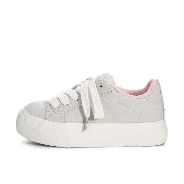 All-Match White Shoes Women's Ins Trendy Soft Sole Board Shoes 2025 New Spring Student's Thick Sole Casual Sports Bread Shoes