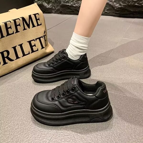 Explosions Bread Shoes Women's 2025 New Thick-soled All-match Super-fire White Shoes Soft-soled Increased Casual Sports Shoes