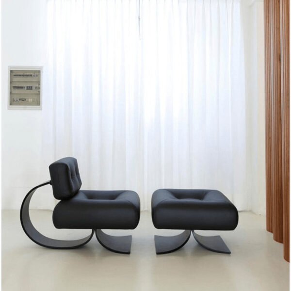 Black peach K Hotel Villa living room single sofa Italian Modern Art minimalist shaped metal fishtail leisure chair