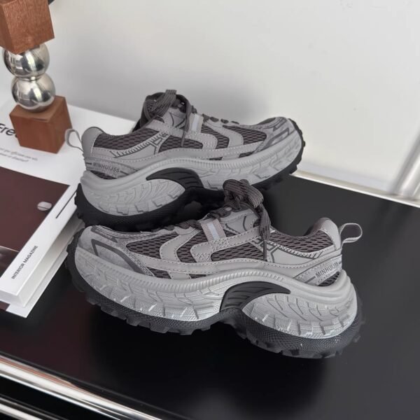 Thick-Soled Dad Shoes for Women, 2026 Spring New Style, Height-Increasing, Foot-Slimming, Versatile Casual Sneakers, Retro Hot-Selling Women's Shoes