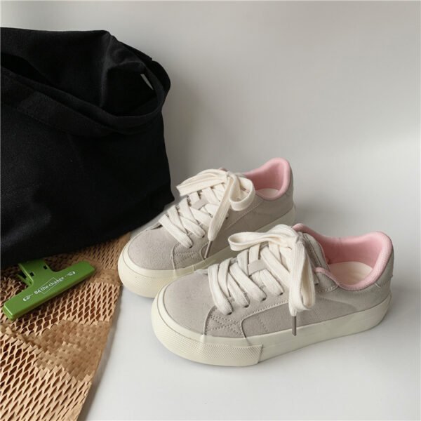 All-Match White Shoes Women's Ins Trendy Soft Sole Board Shoes 2025 New Spring Student's Thick Sole Casual Sports Bread Shoes