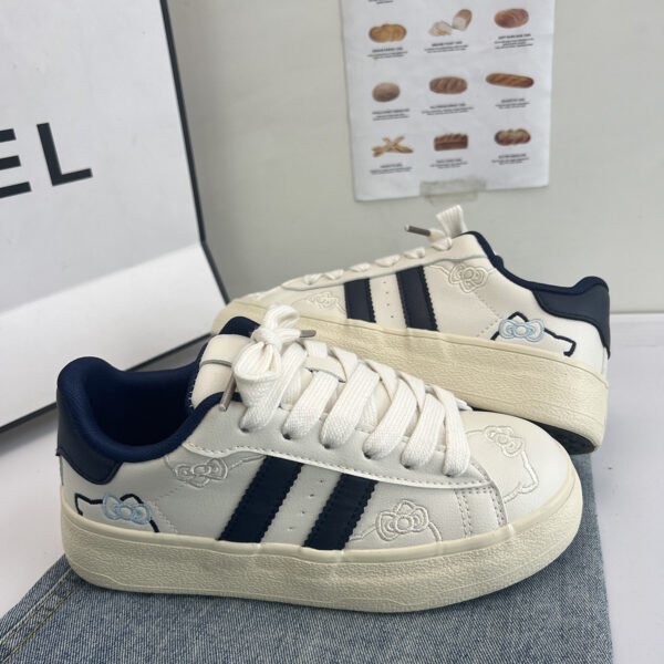 Thick-Soled Versatile German-Style White Sneakers for Women, 2026 New Spring Niche Retro Leather Height-Increasing Sports Casual Sneakers