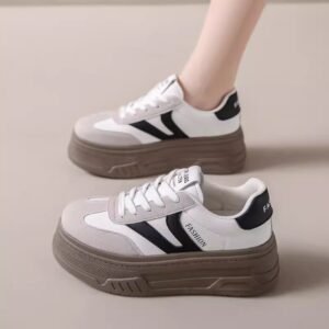 Thick-Soled Moral Training Shoes for Women 2025 Spring and Autum New Popular Height-Increasing White Shoes Versatile Niche Casual Sports Sneakers