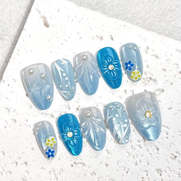 Flashy Resin Ocean-Style Blue Wearable Press-On Nails - Ultra-Short Almond Shell Nail Art Strips