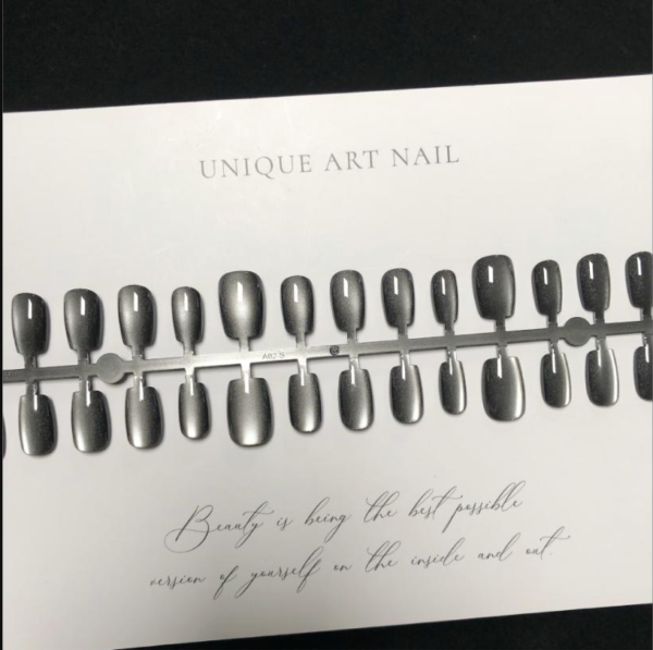 Ice Through Glass Beads Wearable Press-On Nails - Cat Eye Multi-Color Nail Art Strips, 30 Pieces