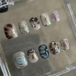 Y2K Punk Martin Press-On Nails - Ultra-Short Ladder