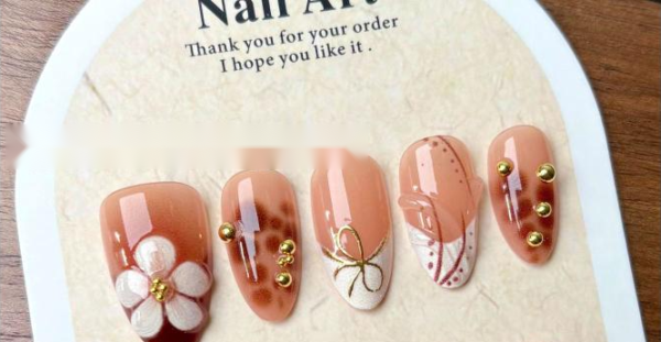 Epoxy Almond Amber Flower Wearable Nails - French Autumn Smudged Manicure Patches