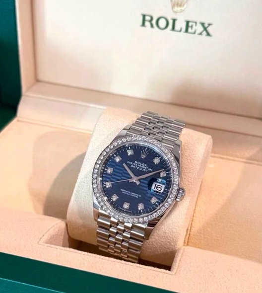 Blue Dial Crystal Bracelet Watch