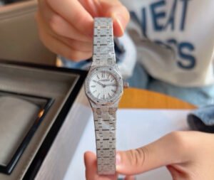 Mini Crystal Bracelet Watch